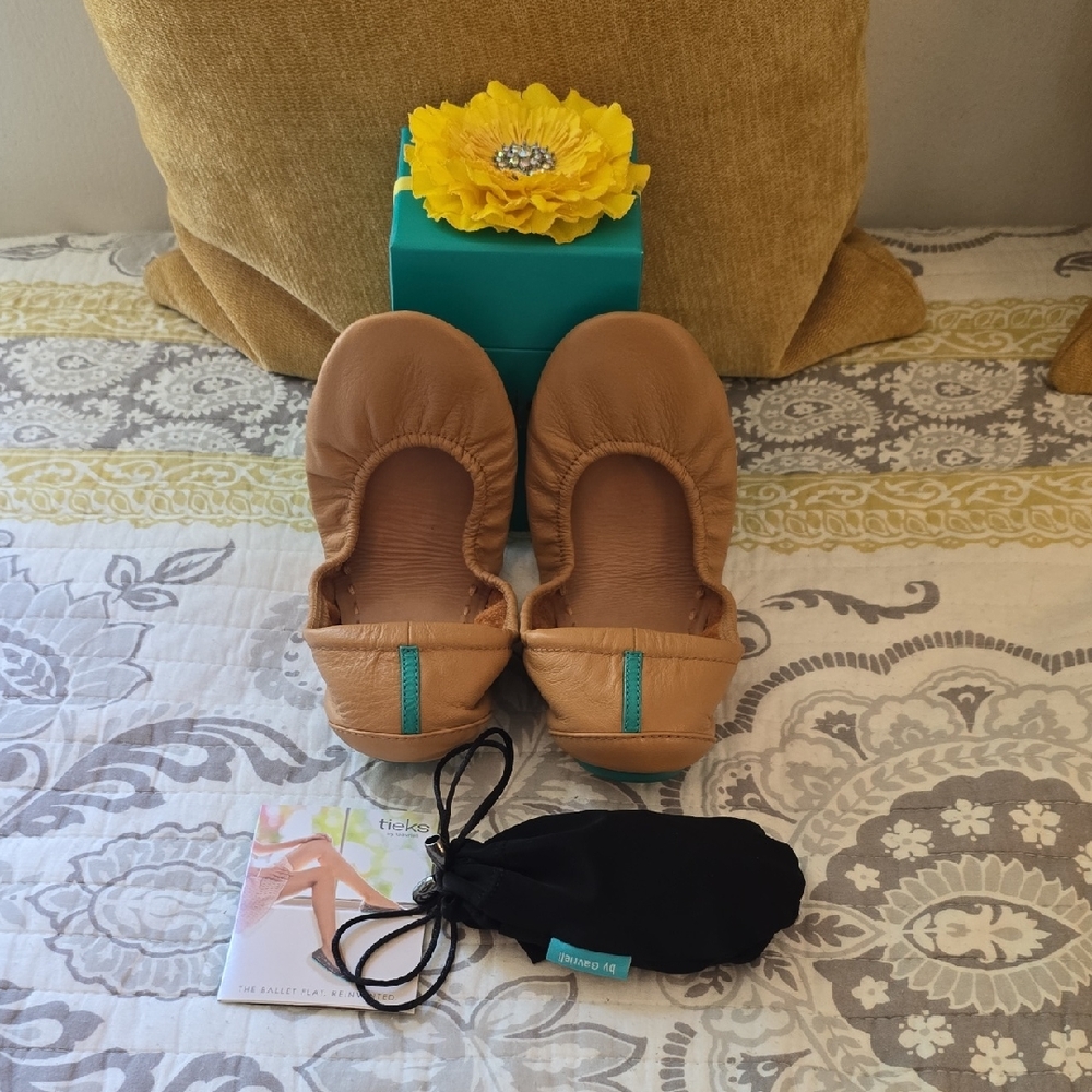 Tieks Camel Size 9 Like New